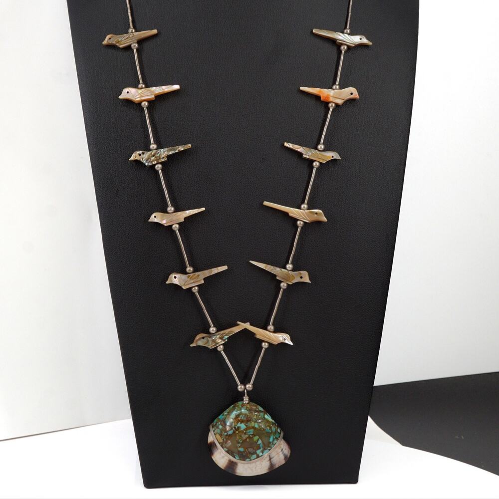 Boho Southwestern Fetish Bird Shell Necklace Mother-of-Pearl Pendant 23 in